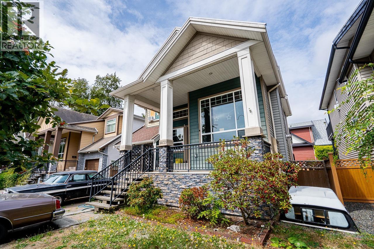 1403 CANIL AVENUE, New Westminster, British Columbia
