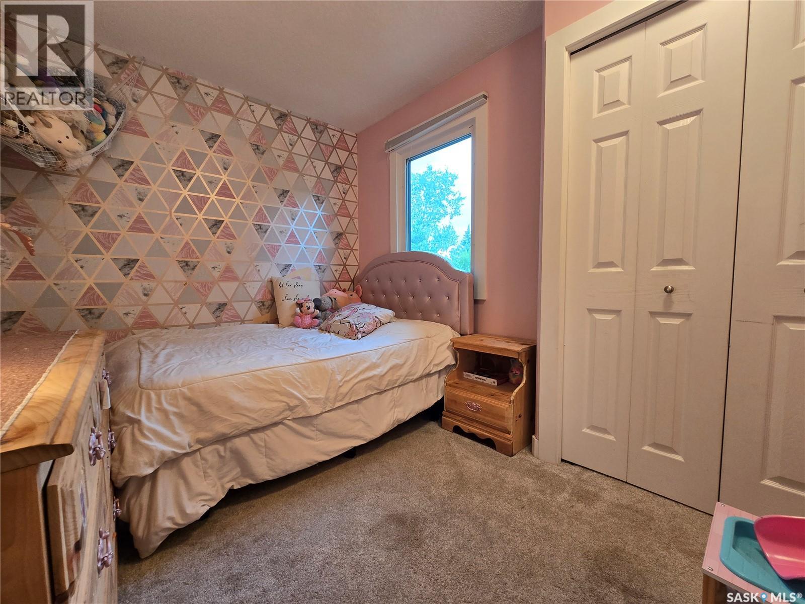 1205 Douglas Road, Weyburn, Saskatchewan  S4H 2P9 - Photo 14 - SK047176