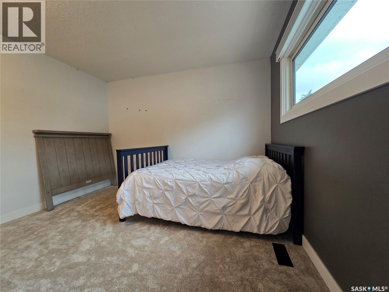 1205 Douglas Road, Weyburn, Saskatchewan  S4H 2P9 - Photo 16 - SK047176