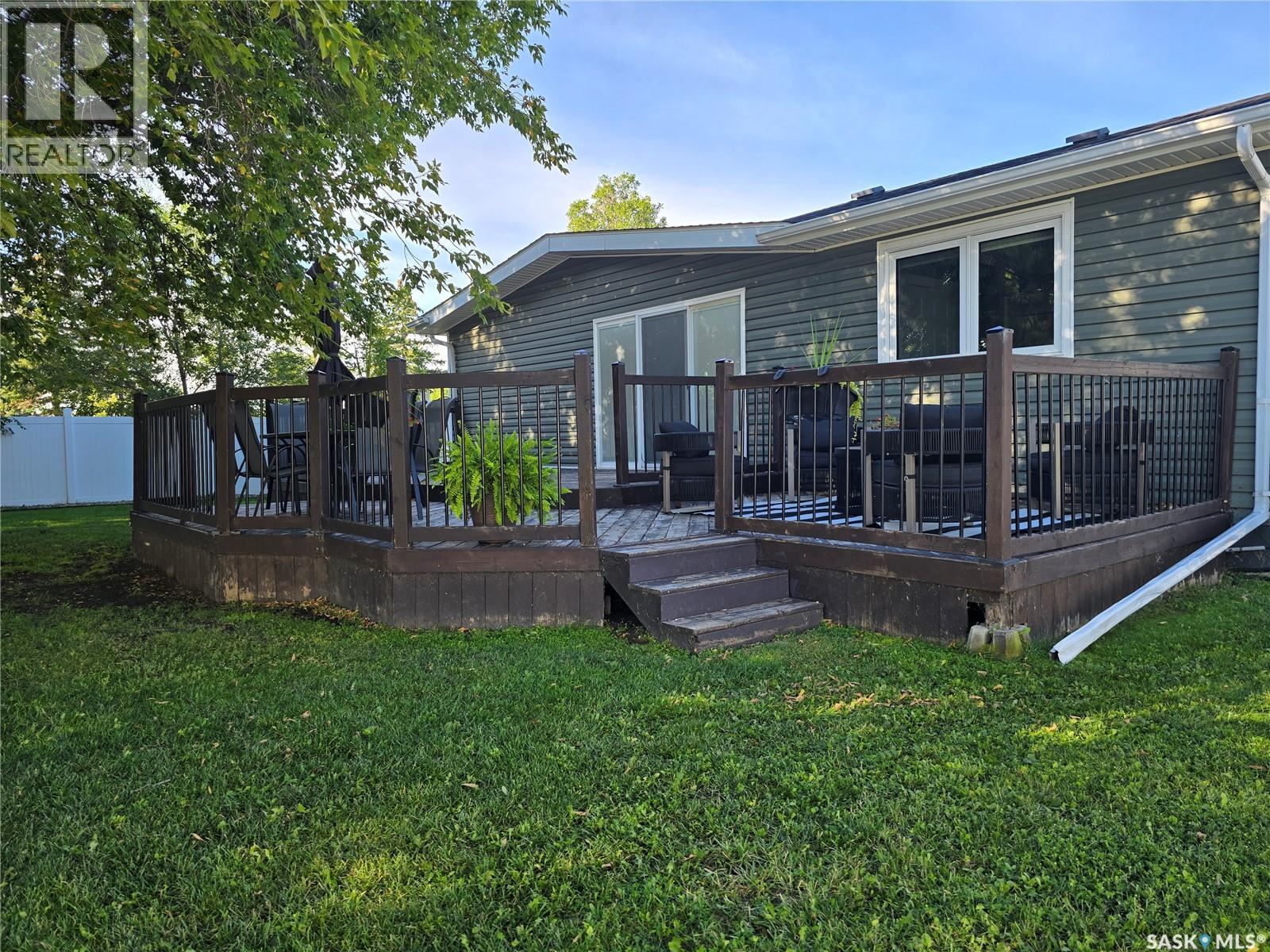 1205 Douglas Road, Weyburn, Saskatchewan  S4H 2P9 - Photo 33 - SK047176
