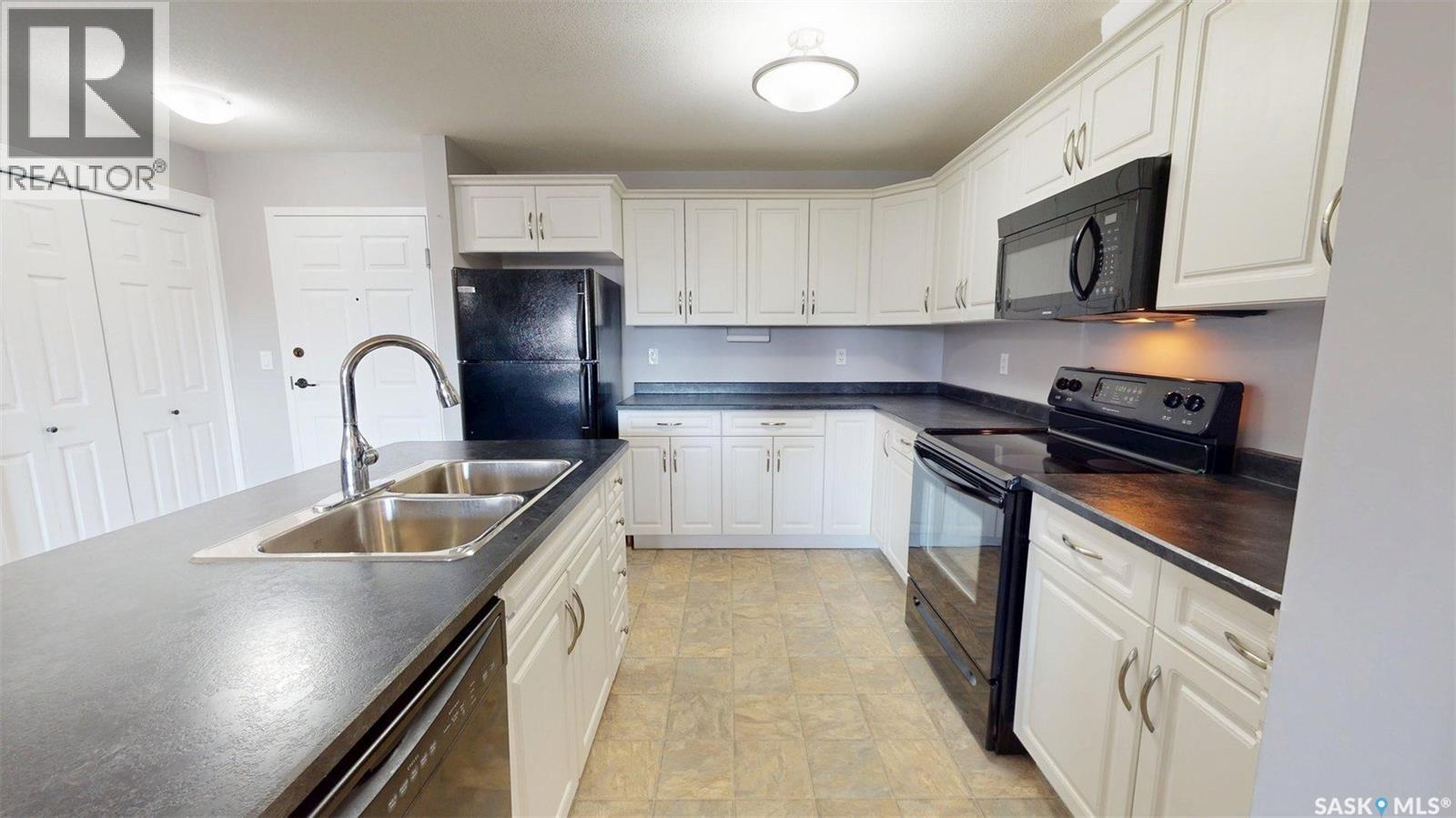 210 600 Centennial Boulevard, Warman, Saskatchewan  S0K 4S1 - Photo 3 - SK046594