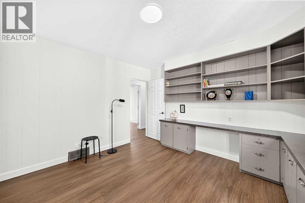 1220 73 Avenue SW, Calgary, Alberta  T2V 0S1 - Photo 18 - A2338905
