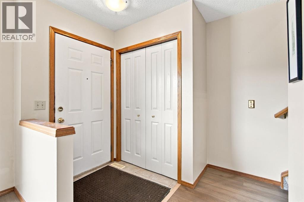 219 Coral Springs Circle Ne, Calgary, Alberta  T3J 3P7 - Photo 9 - A2341352