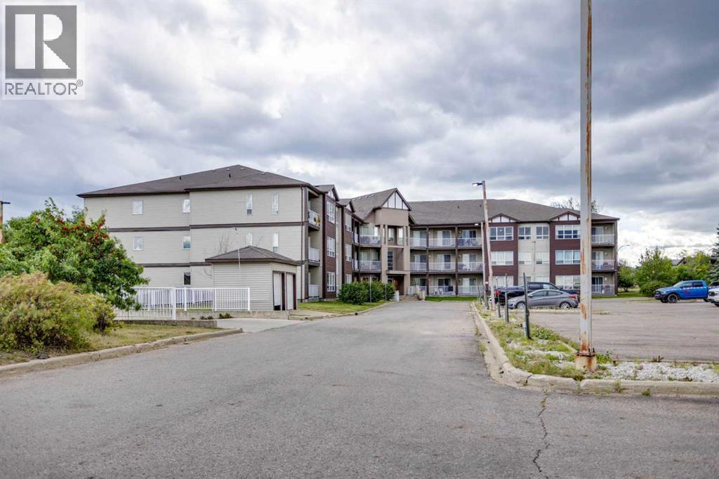 105, 290 Plamondon Drive, Fort McMurray, Alberta