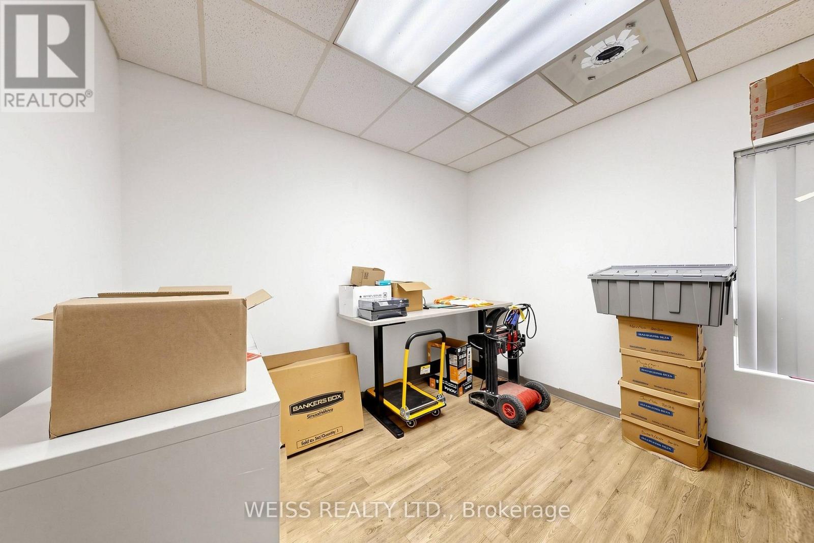 1581 Courtneypark Drive E, Mississauga, Ontario  L5T 1V9 - Photo 16 - W13697284