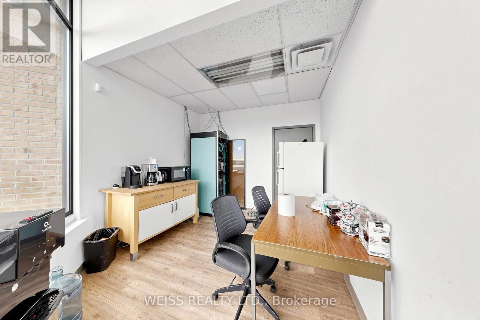 1581 Courtneypark Drive E, Mississauga, Ontario  L5T 1V9 - Photo 17 - W13697284