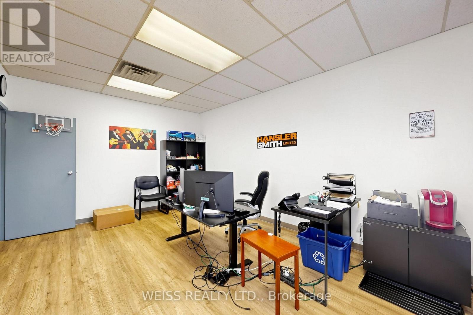 1581 Courtneypark Drive E, Mississauga, Ontario  L5T 1V9 - Photo 13 - W13697284