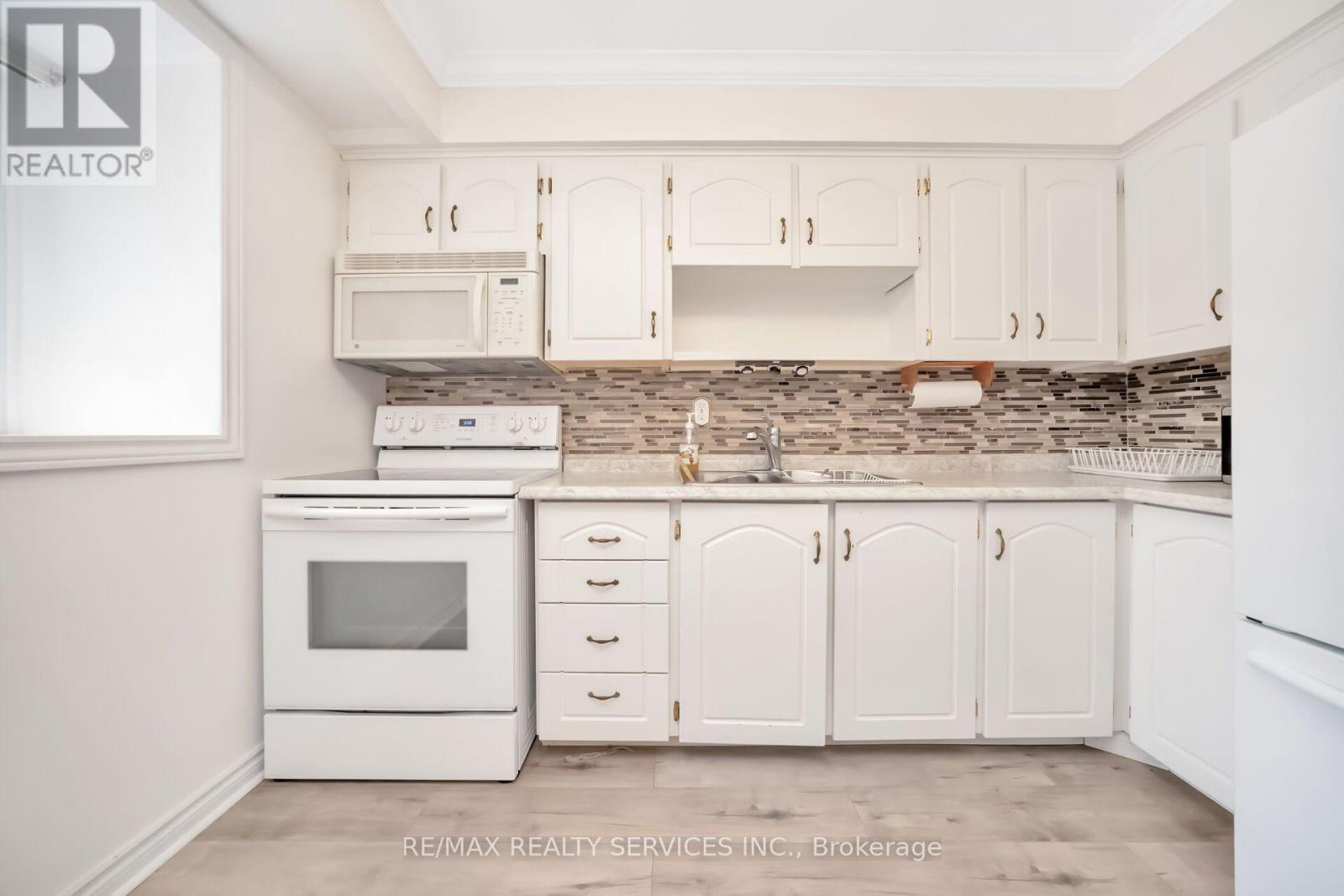68 - 68 Baronwood Court, Brampton, Ontario  L6V 3H7 - Photo 31 - W13731740