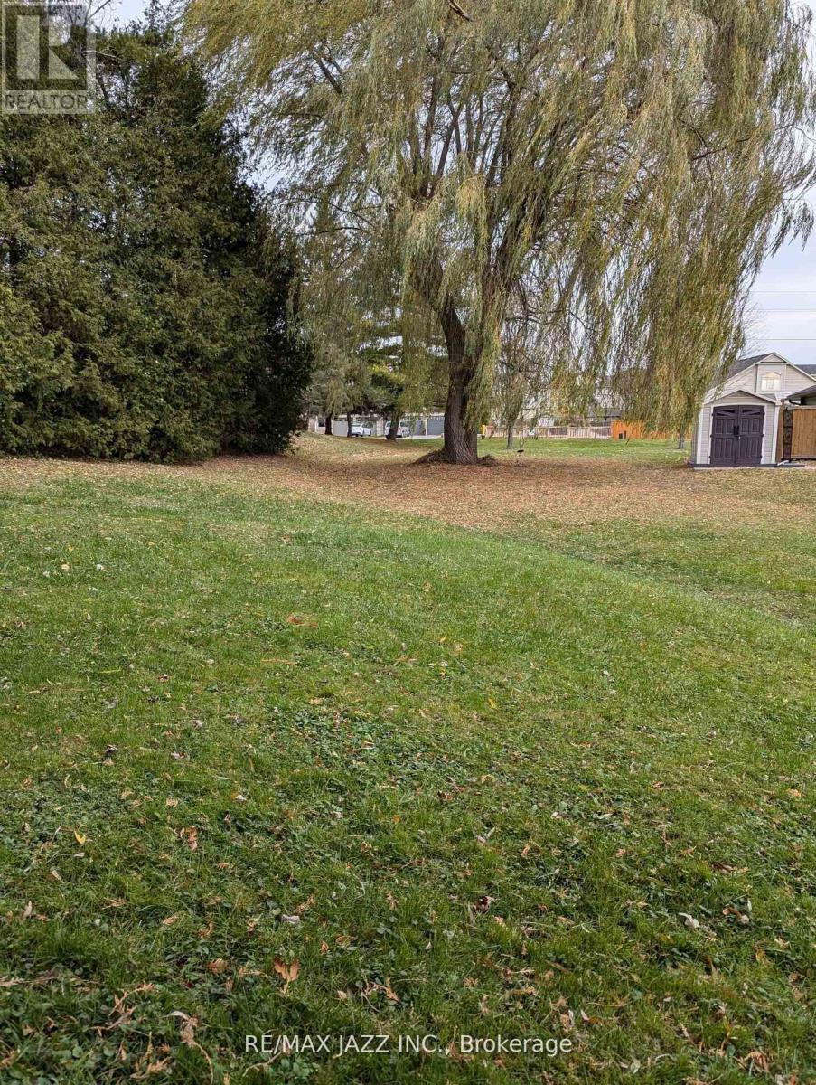 396 North Scugog Court, Clarington, Ontario  L1C 6T1 - Photo 6 - E13732890