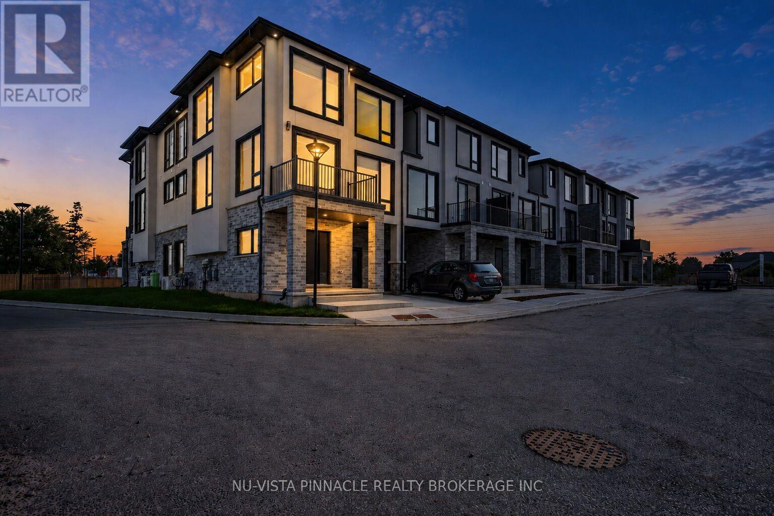 20 - 3103 PETTY STREET, London South, Ontario