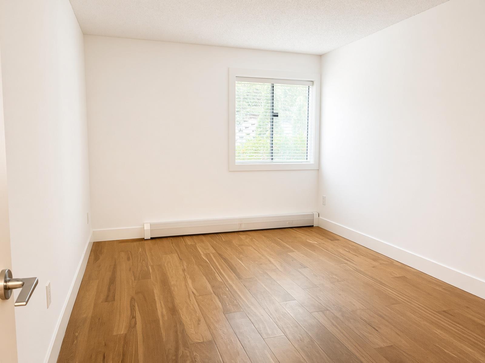 111 10680 151a Street, Surrey, British Columbia  V3R 8T4 - Photo 11 - R3160049
