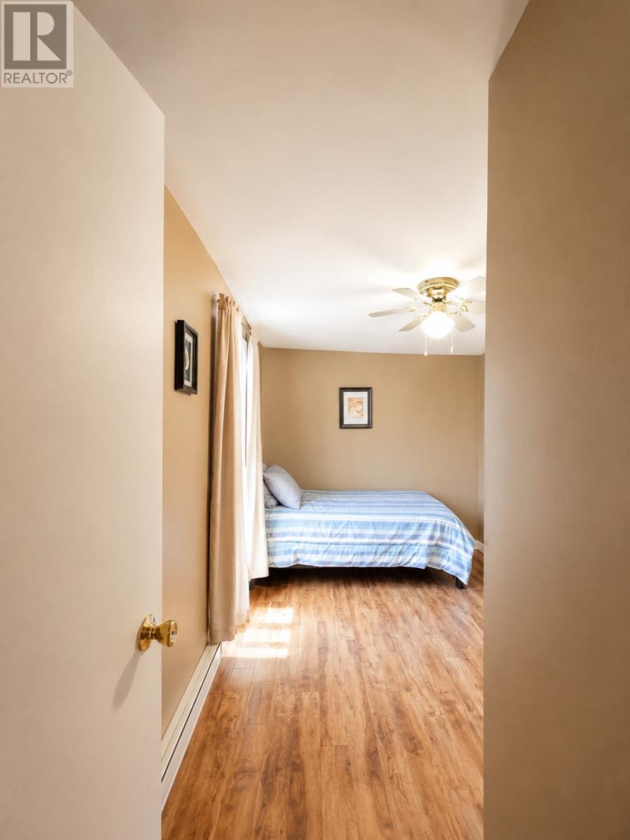 7 Cavell Avenue, St. John's — photo 36
