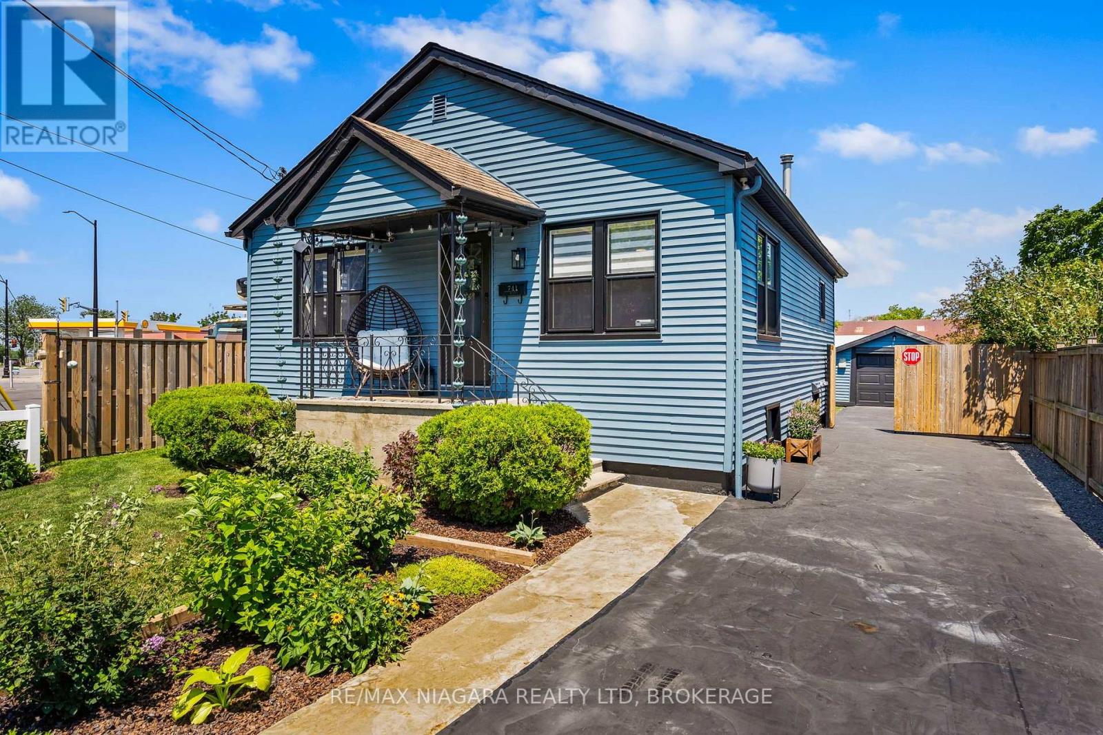 741 Elm Street, Port Colborne, Ontario  L3K 4R2 - Photo 3 - X13733012