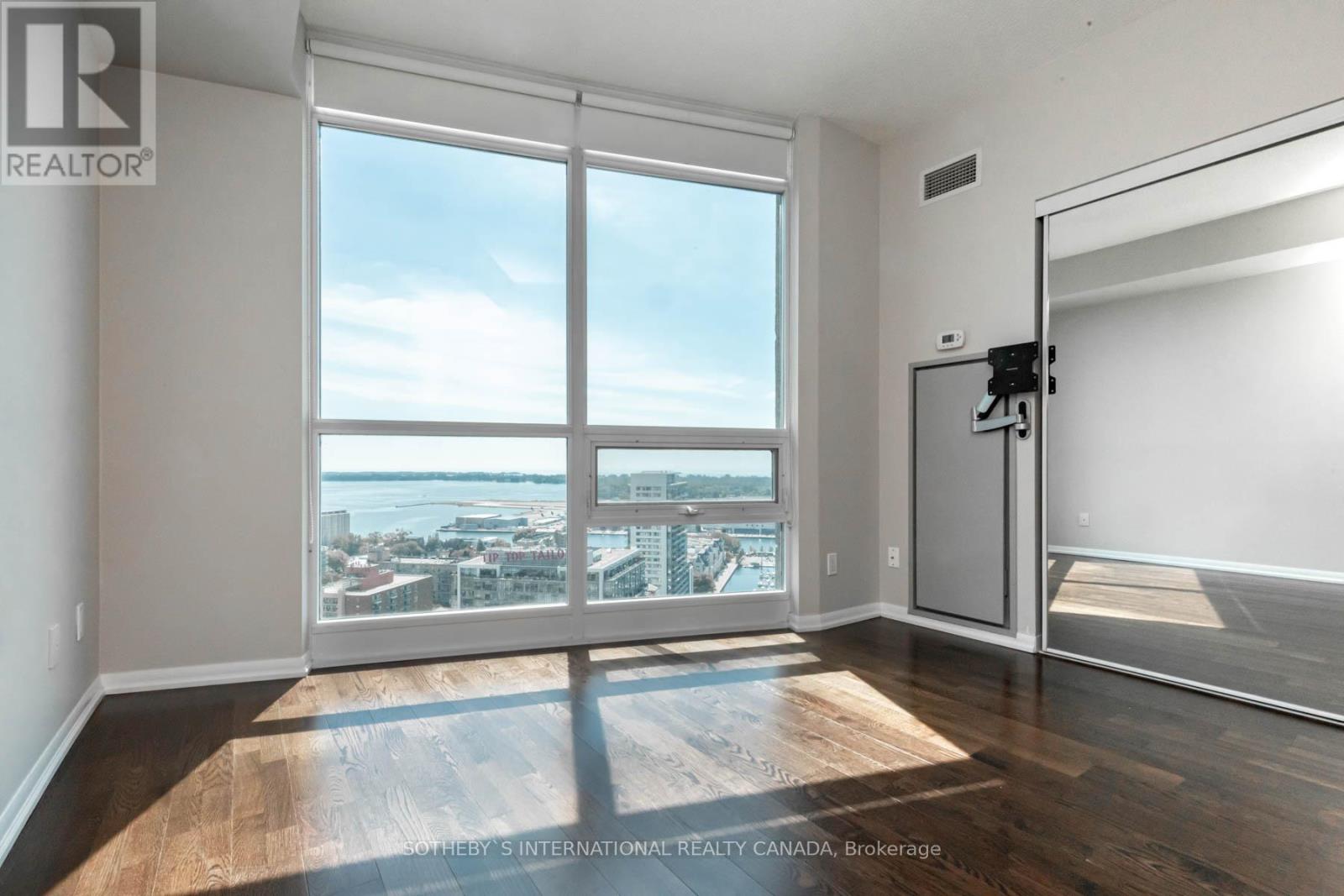 2904 - 215 Fort York Boulevard, Toronto, Ontario  M5V 4A2 - Photo 12 - C13732818