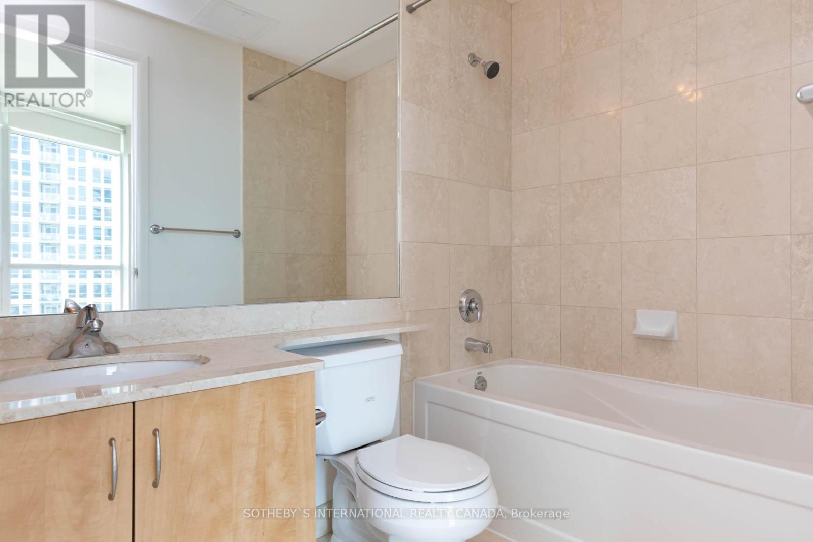 2904 - 215 Fort York Boulevard, Toronto, Ontario  M5V 4A2 - Photo 13 - C13732818