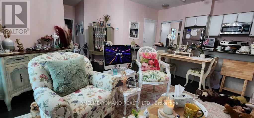 116 - 525 Wilson Avenue, Toronto (Clanton Park), Ontario  M3H 0A7 - Photo 4 - C13732870