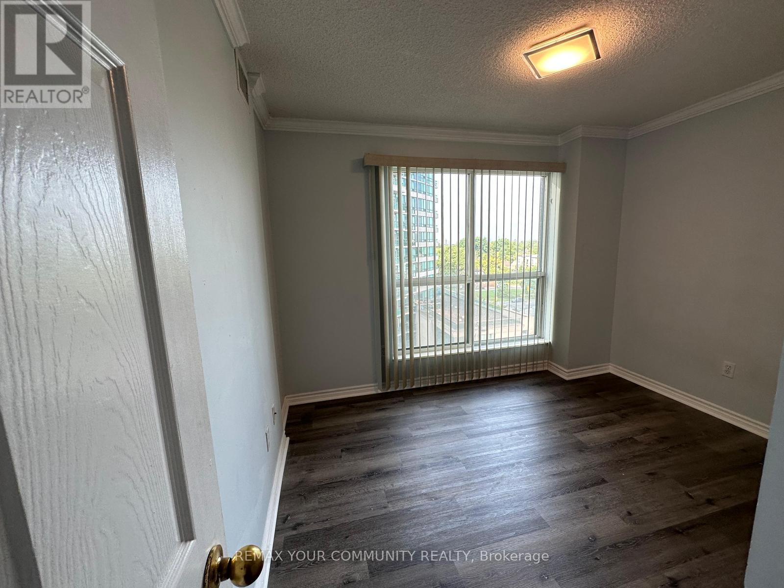 810 - 7 Lorraine Drive, Toronto, Ontario  M2N 7H2 - Photo 4 - C13732934
