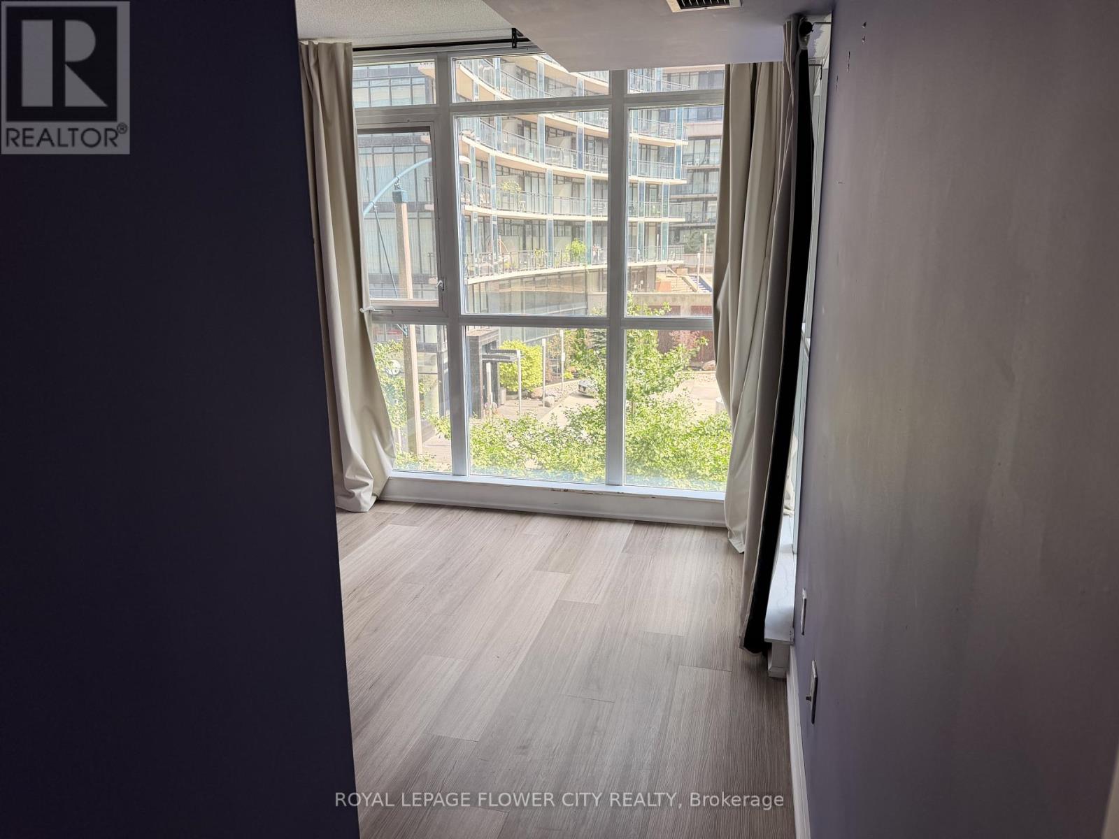 355 - 10 Capreol Court, Toronto, Ontario  M5V 4B3 - Photo 5 - C13732996