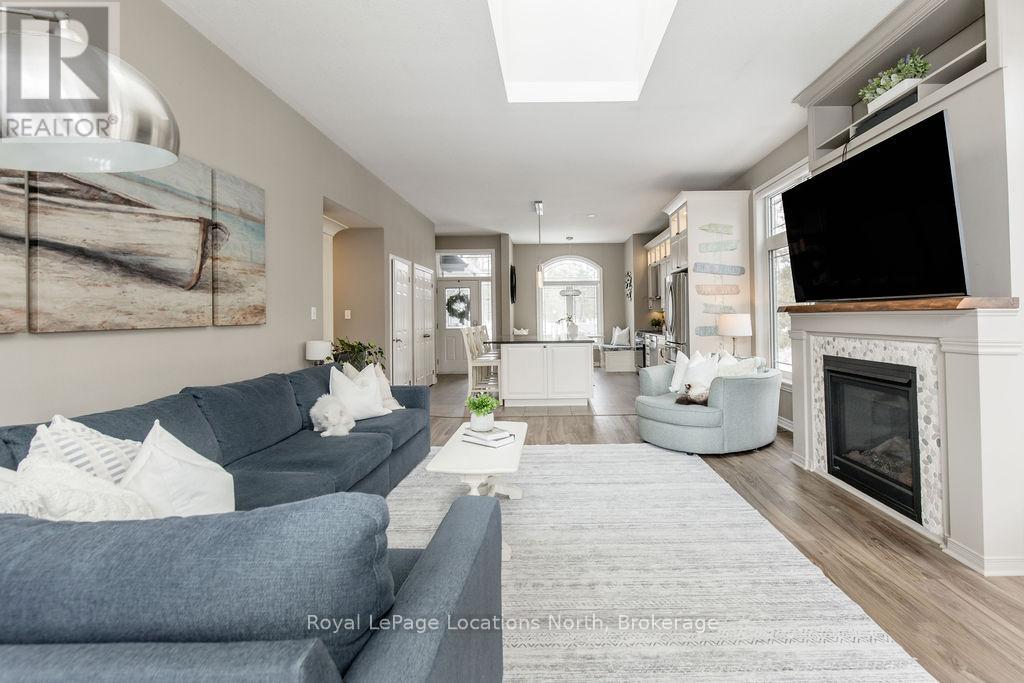 1094 River Road W, Wasaga Beach, Ontario  L9Z 2W7 - Photo 12 - S13732974