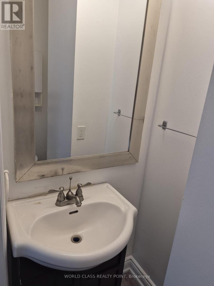 13 Brock Street E, Oshawa, Ontario  L1G 1R8 - Photo 7 - E13732830
