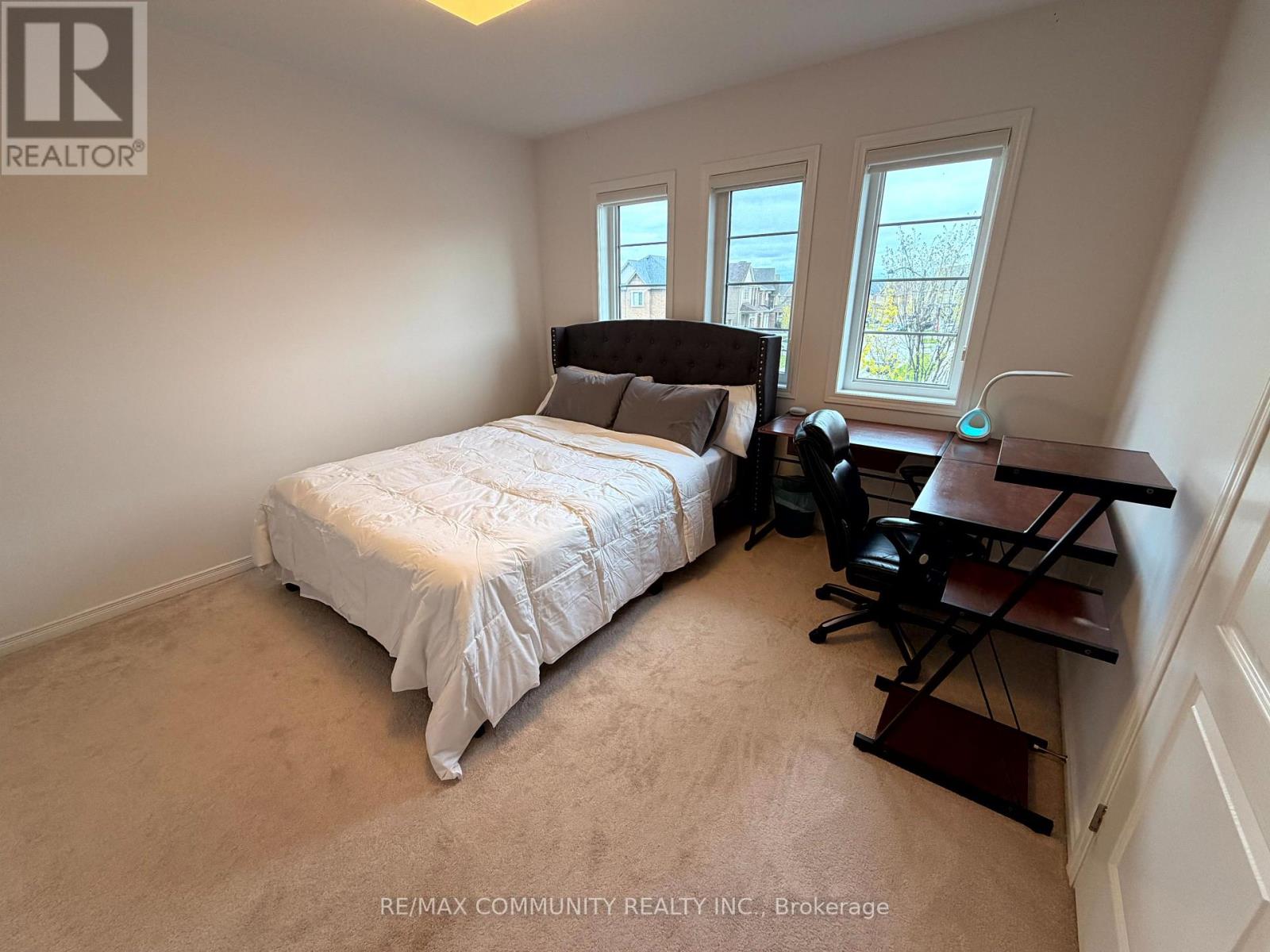 2557 Bandsman Crescent, Oshawa, Ontario  L1L 0M2 - Photo 27 - E13732852