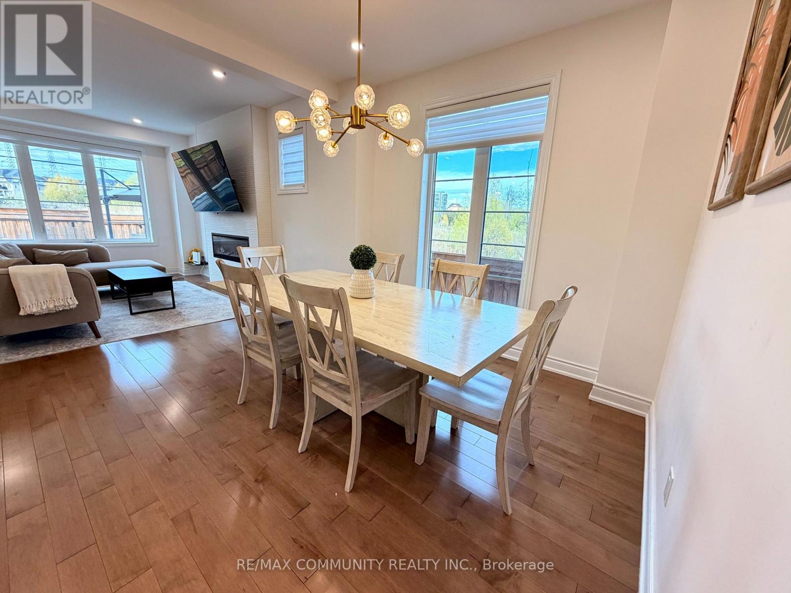 2557 Bandsman Crescent, Oshawa, Ontario  L1L 0M2 - Photo 6 - E13732852
