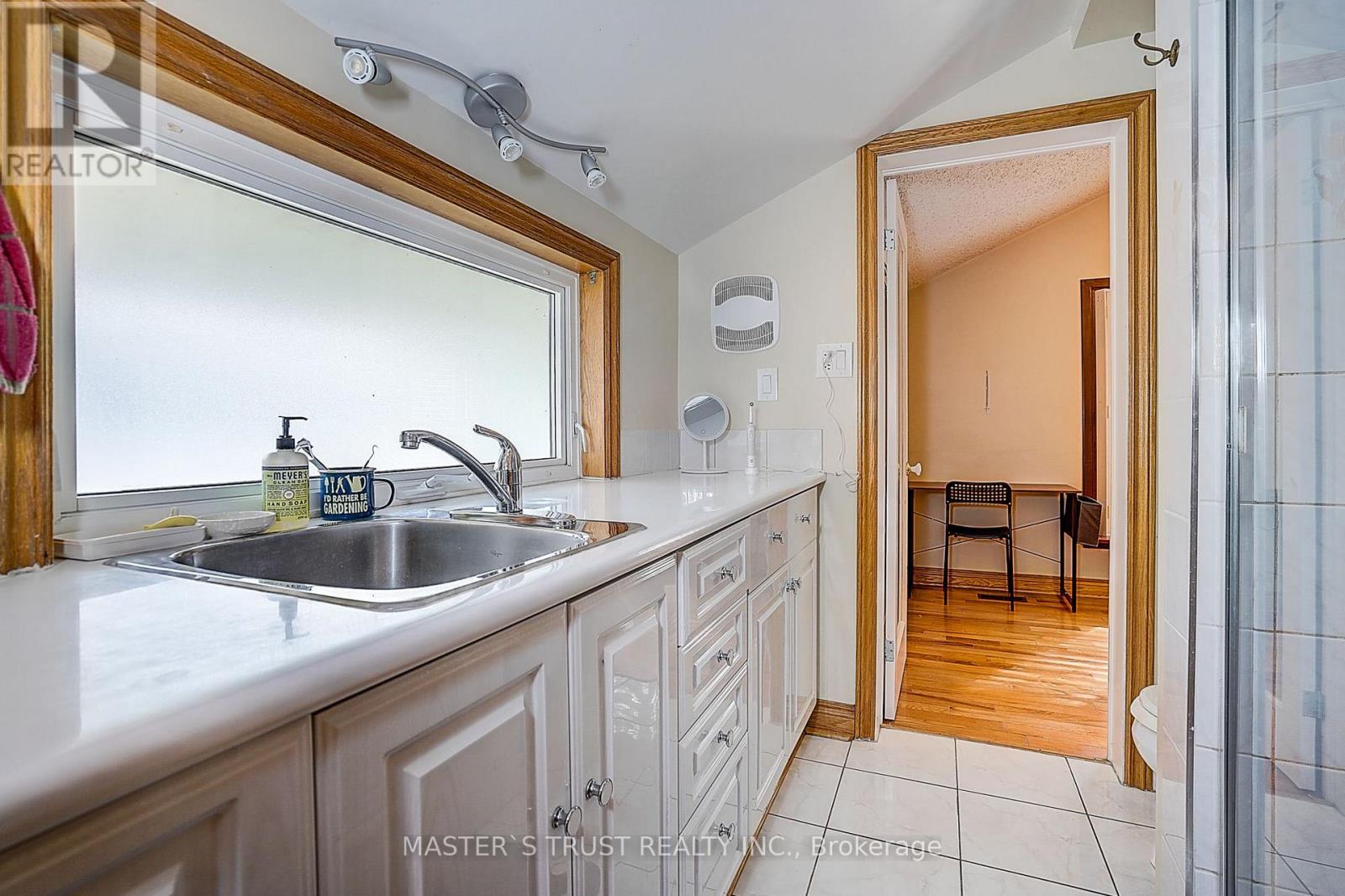 183 Birkdale Road, Toronto, Ontario  M1P 3R9 - Photo 29 - E13733016