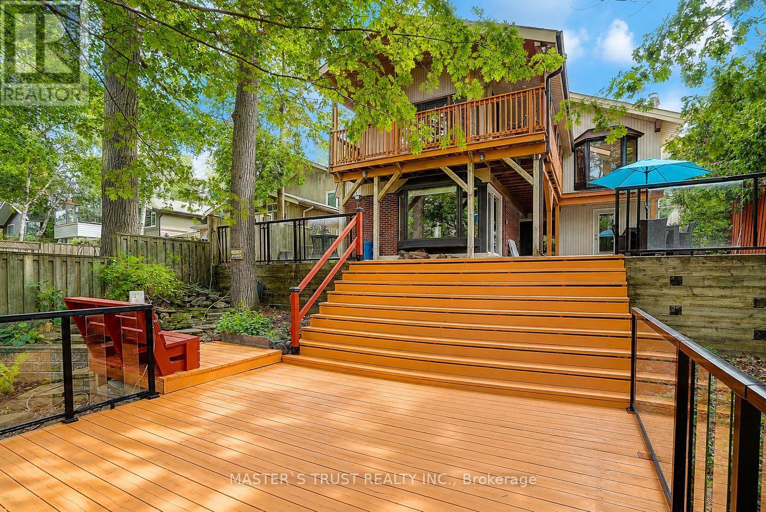 183 Birkdale Road, Toronto, Ontario  M1P 3R9 - Photo 9 - E13733016