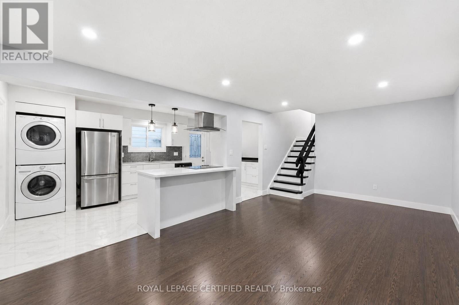 208 Deveron Crescent, London South, Ontario  N5Z 4J3 - Photo 3 - X13732416