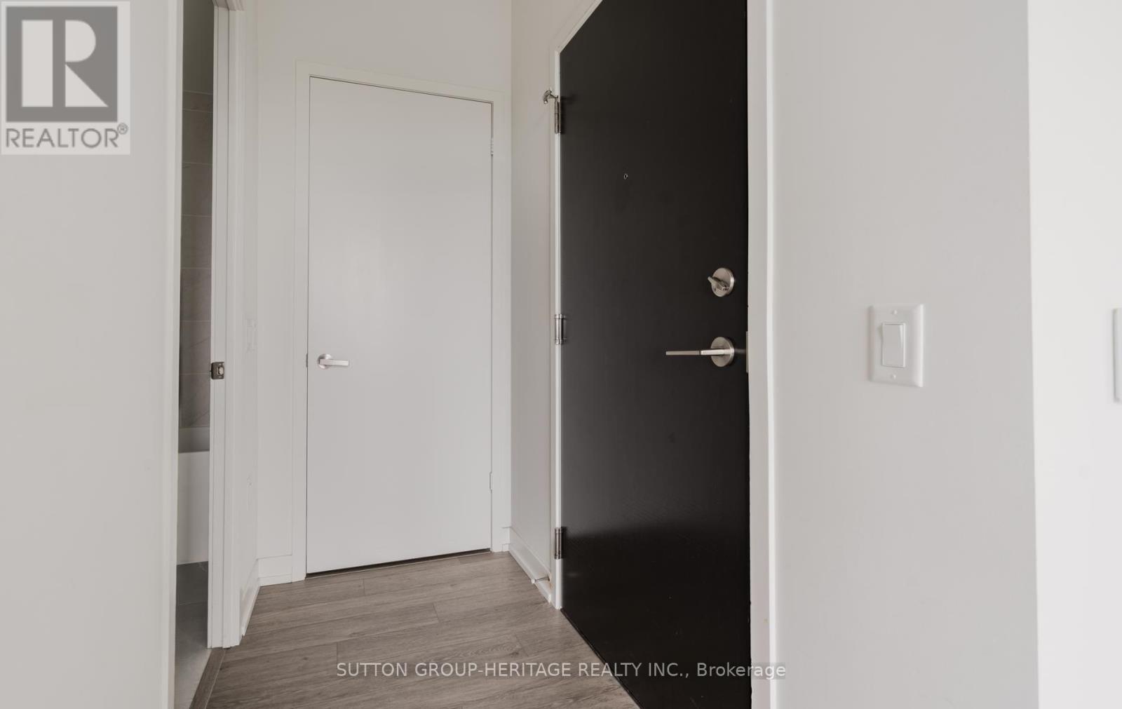 1509w - 3 Rosewater Street, Richmond Hill, Ontario  L4C 5T6 - Photo 4 - N13732928