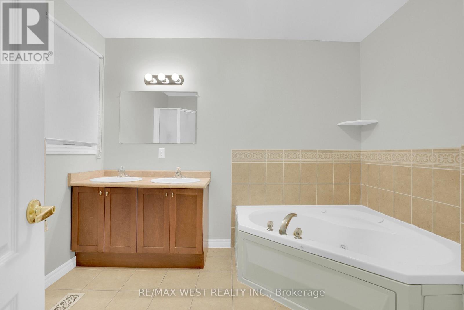 4927 25th Side Road, Essa, Ontario  L0L 2N0 - Photo 8 - N13732992