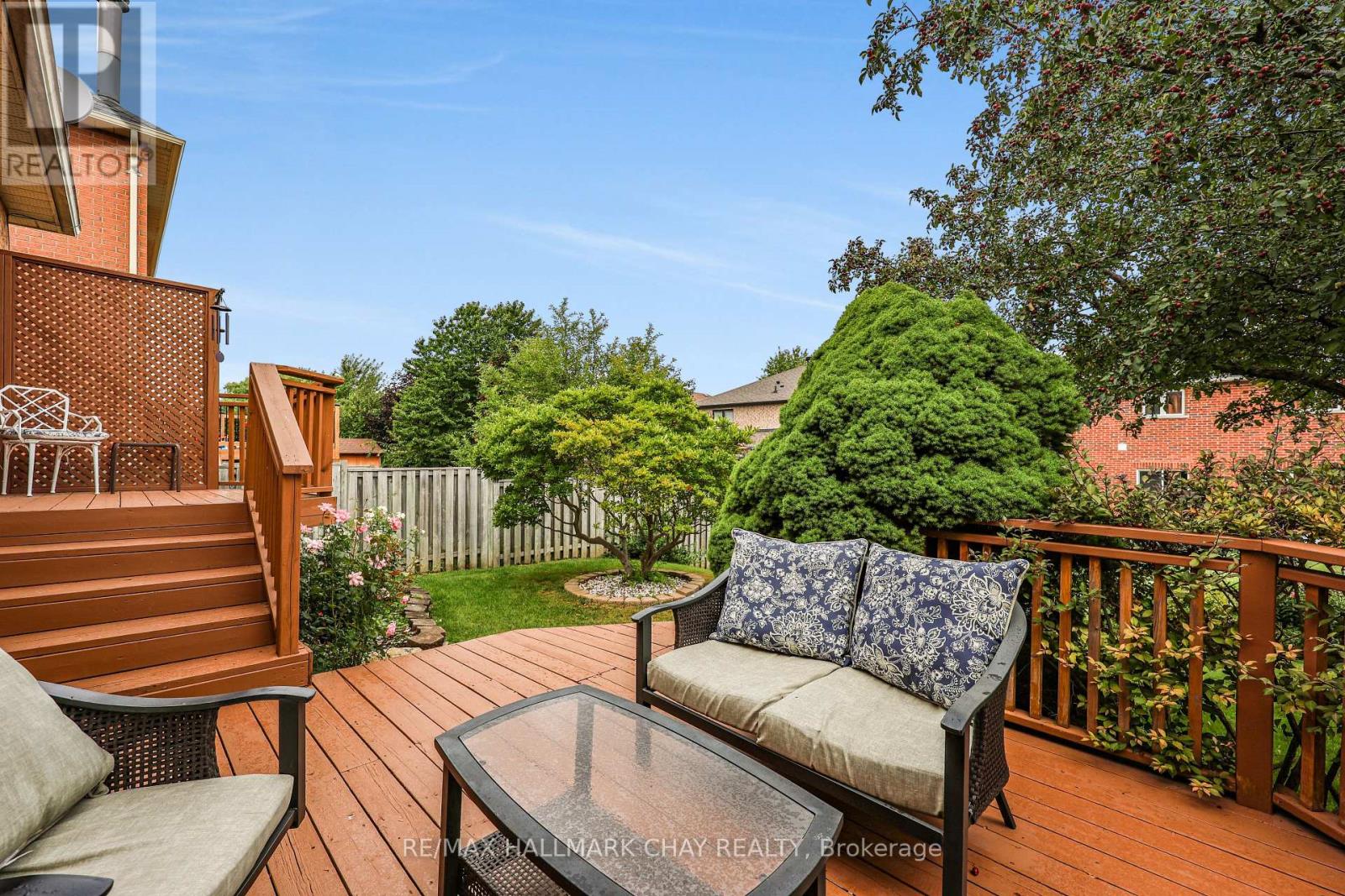207 Melbourne Drive, Bradford West Gwillimbury, Ontario  L3Z 2Y8 - Photo 35 - N13733038