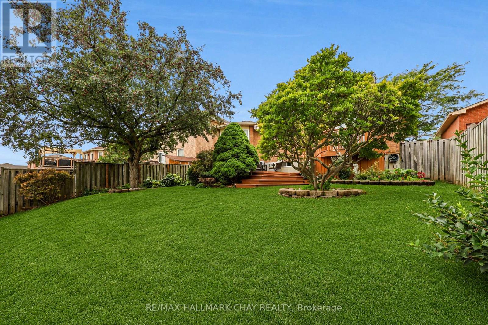 207 Melbourne Drive, Bradford West Gwillimbury, Ontario  L3Z 2Y8 - Photo 36 - N13733038