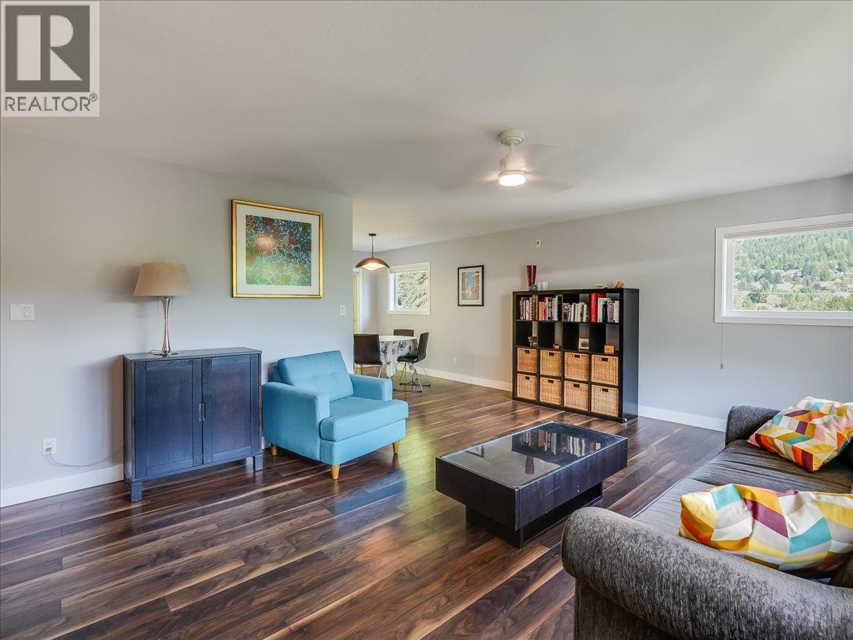 324 Richards Street W, Nelson, British Columbia  V1L 6E8 - Photo 15 - 10399273
