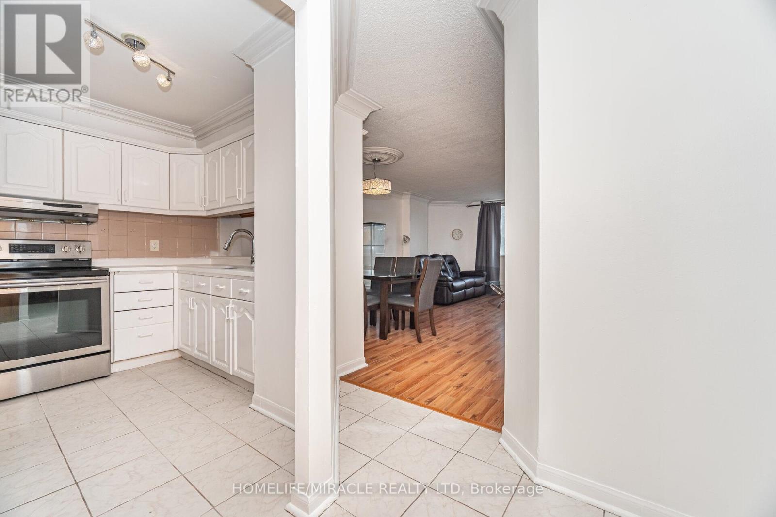 208 - 236 Albion Road, Toronto, Ontario  M9W 6A6 - Photo 3 - W13732808