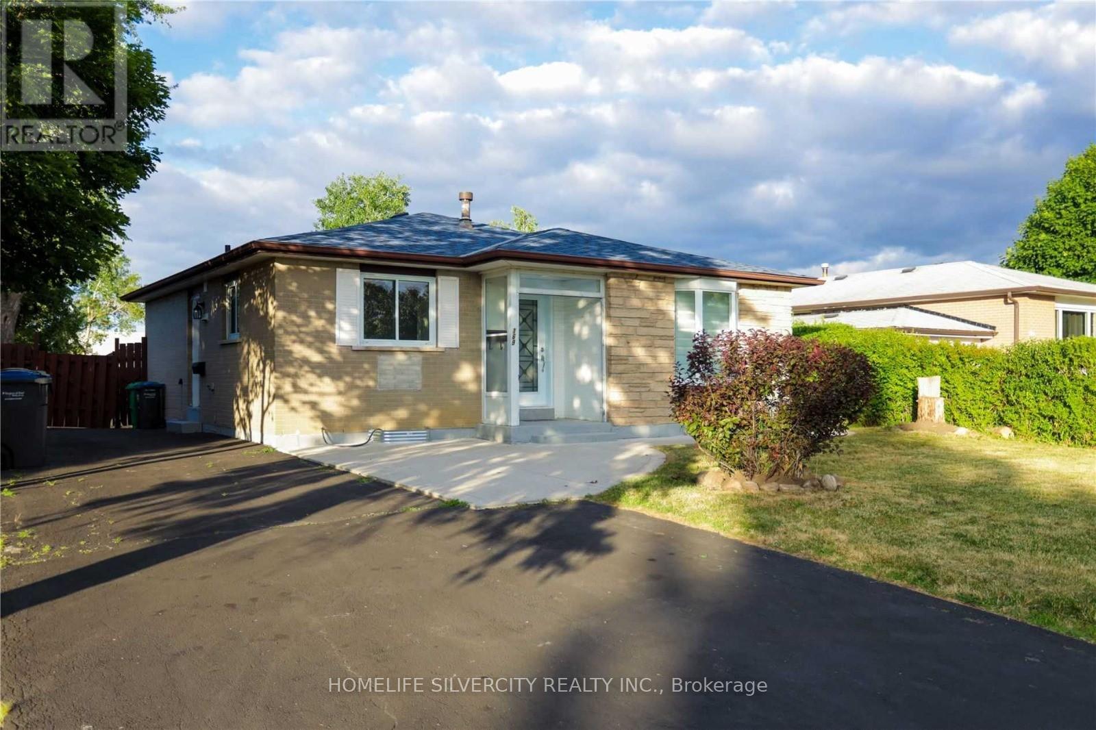 169 FOLKSTONE CRESCENT, Brampton, Ontario