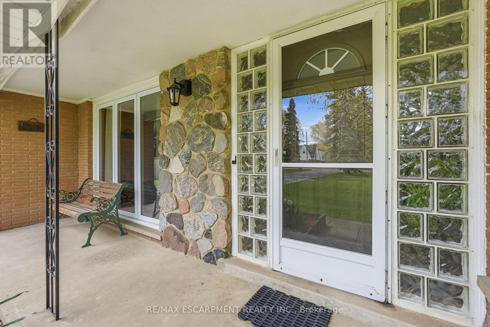 175 Concession 5 E, Hamilton, Ontario  L8B 1K4 - Photo 3 - X13733006