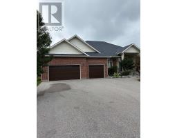 4 BLAKE STREET, East Gwillimbury, Ontario