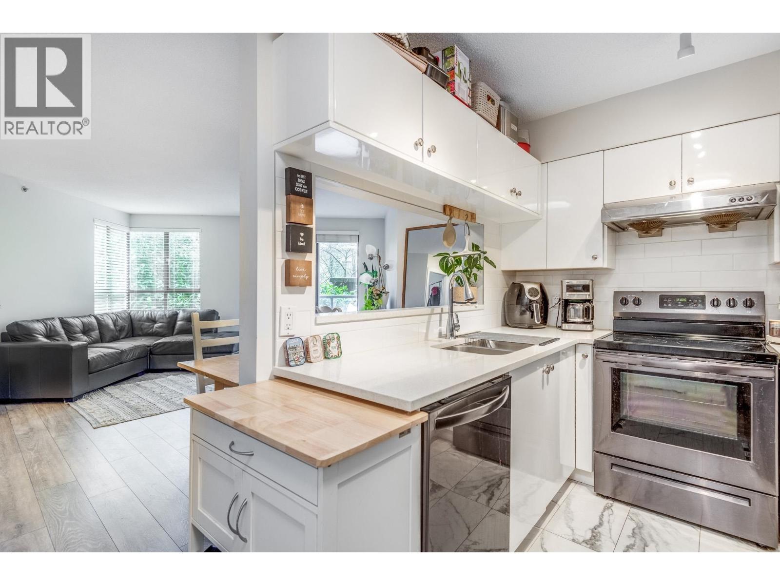 209 3455 Ascot Place, Vancouver, British Columbia  V5R 6B7 - Photo 7 - R3152463