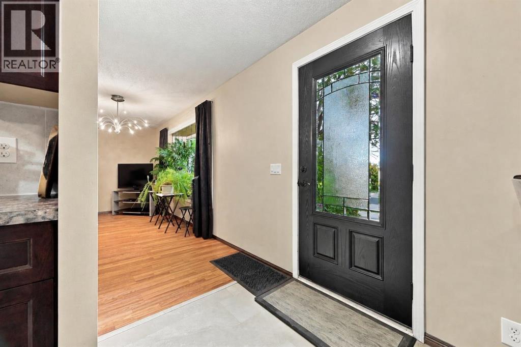55 Macewan Park Way Nw, Calgary, Alberta  T3k 3e4 - Photo 2 - A2339225