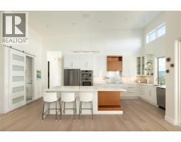 5552 Upper Mission Drive, Kelowna, British Columbia  V1W 5M4 - Photo 10 - 10396772