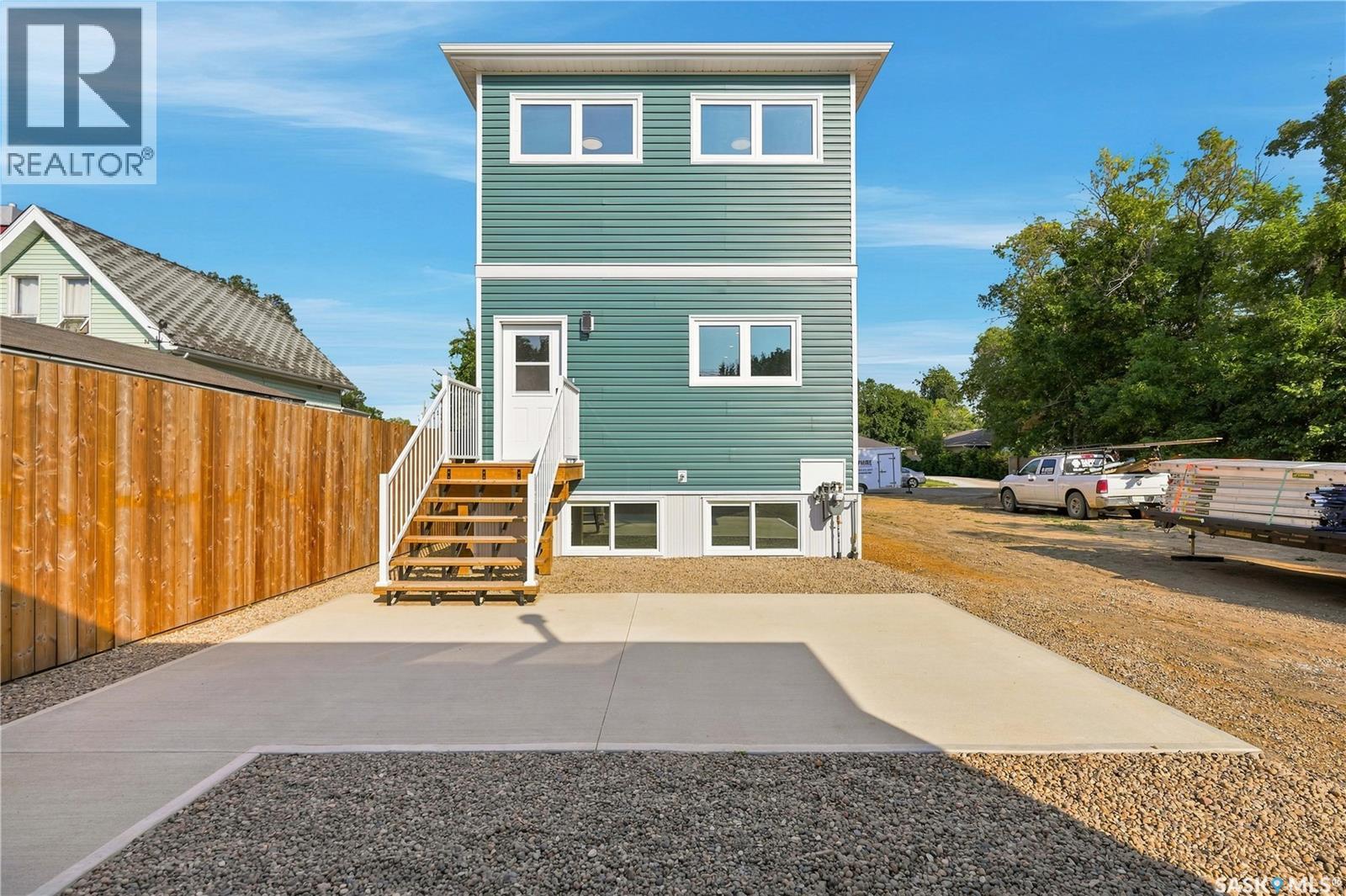 1314 Connaught Avenue, Moose Jaw, Saskatchewan  S6H 7H6 - Photo 49 - SK047140
