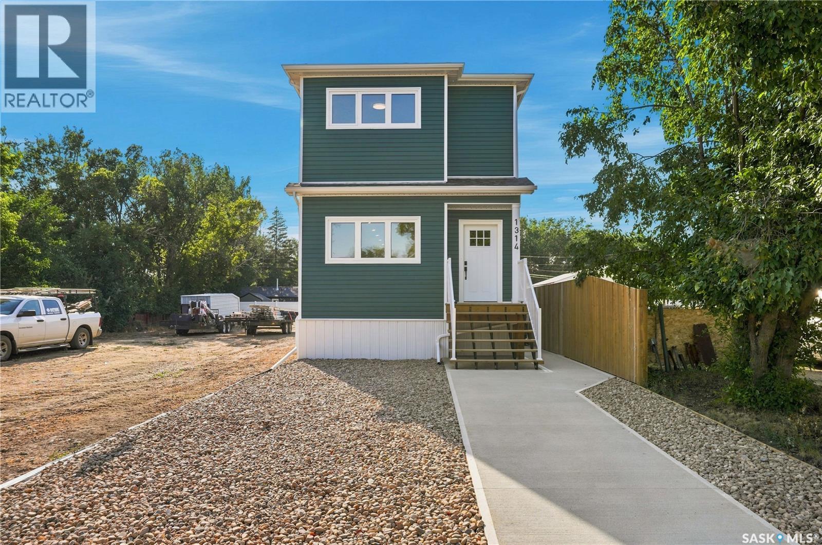 1314 Connaught Avenue, Moose Jaw, Saskatchewan  S6H 7H6 - Photo 57 - SK047140