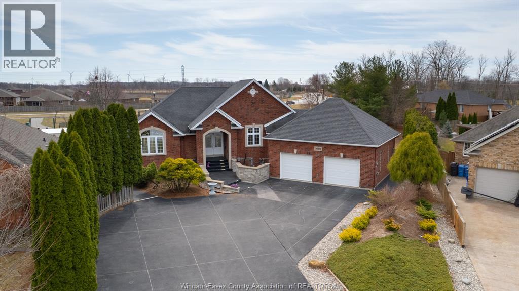389 PINEHURST DRIVE, Lakeshore, Ontario
