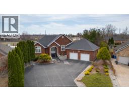 389 PINEHURST DRIVE, Lakeshore, Ontario
