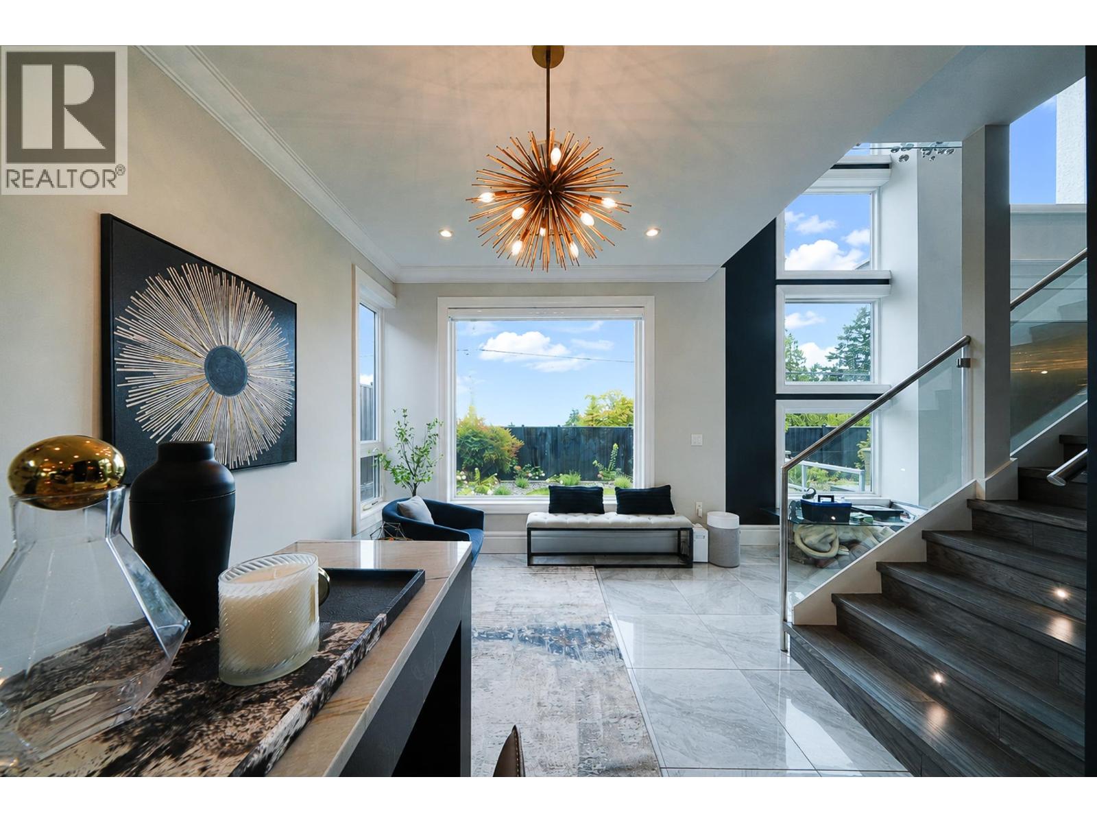 6069 Patrick Street, Burnaby, British Columbia  V5J 3B8 - Photo 7 - R3160107