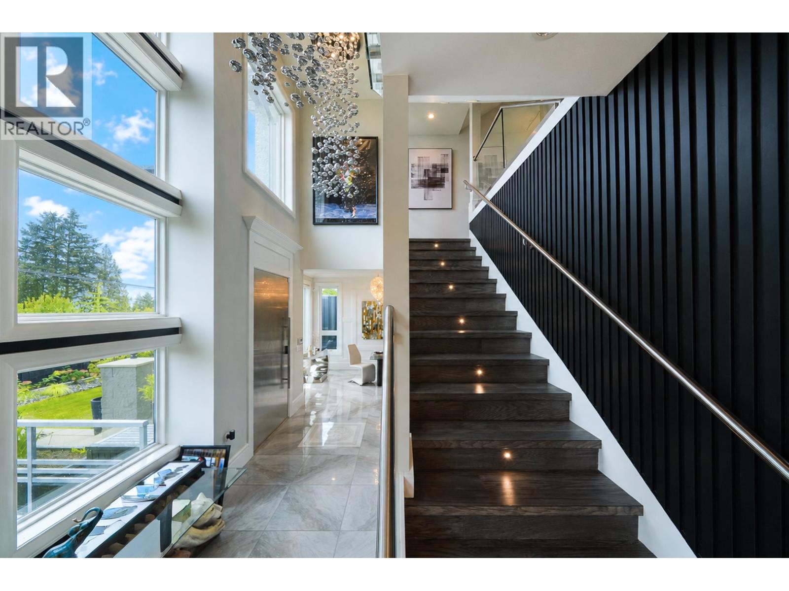 6069 Patrick Street, Burnaby, British Columbia  V5J 3B8 - Photo 15 - R3160107