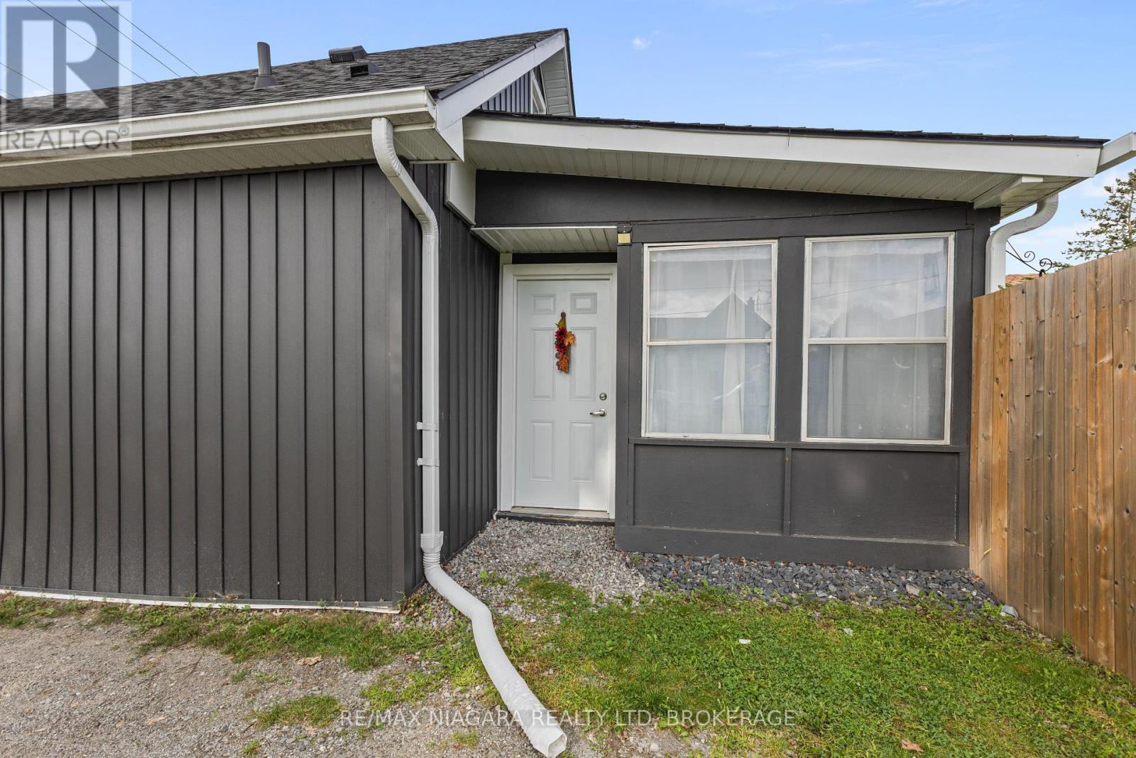 155 Broadway Street, Welland, Ontario  L3C 5L6 - Photo 4 - X13733086