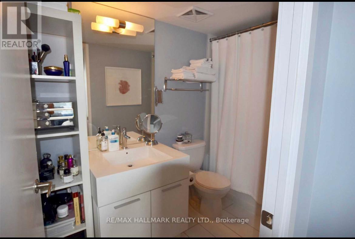 1009 - 25 Capreol Court, Toronto (Waterfront Communities), Ontario  M5V 3Z7 - Photo 7 - C13733080