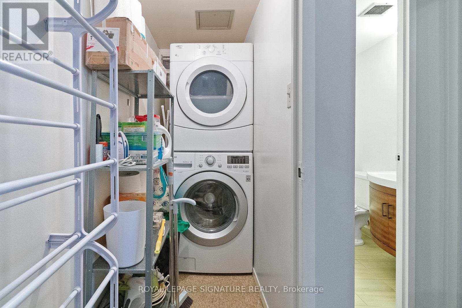 1013 - 633 Bay Street, Toronto, Ontario  M5G 2G4 - Photo 19 - C13733182